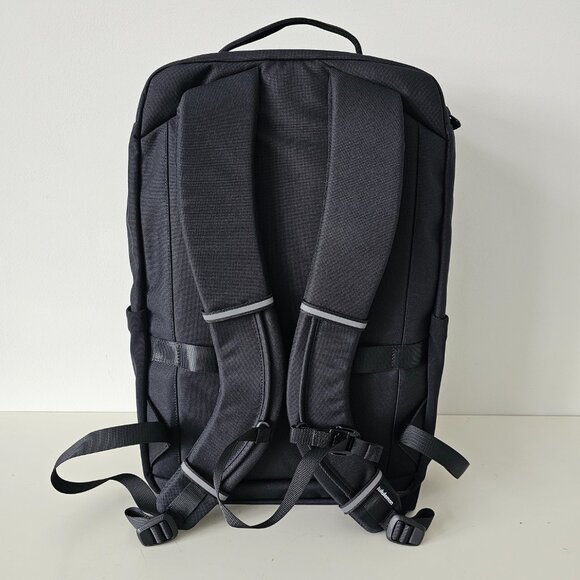 NWT LULULEMON BLK/GREU Black Green Double Zip Backpack OS - Picture 4 of 13